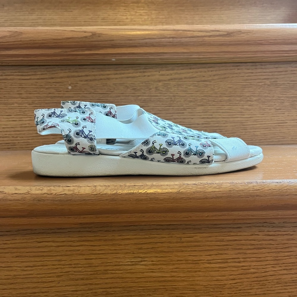 Coral Bay Summer Fun Bicycle Sandals